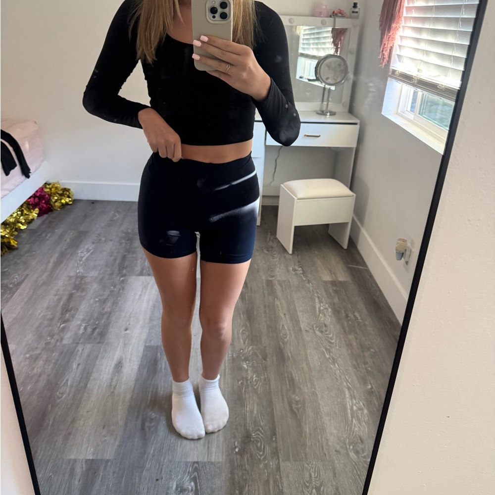 Women's navy blue  lulu Shorts